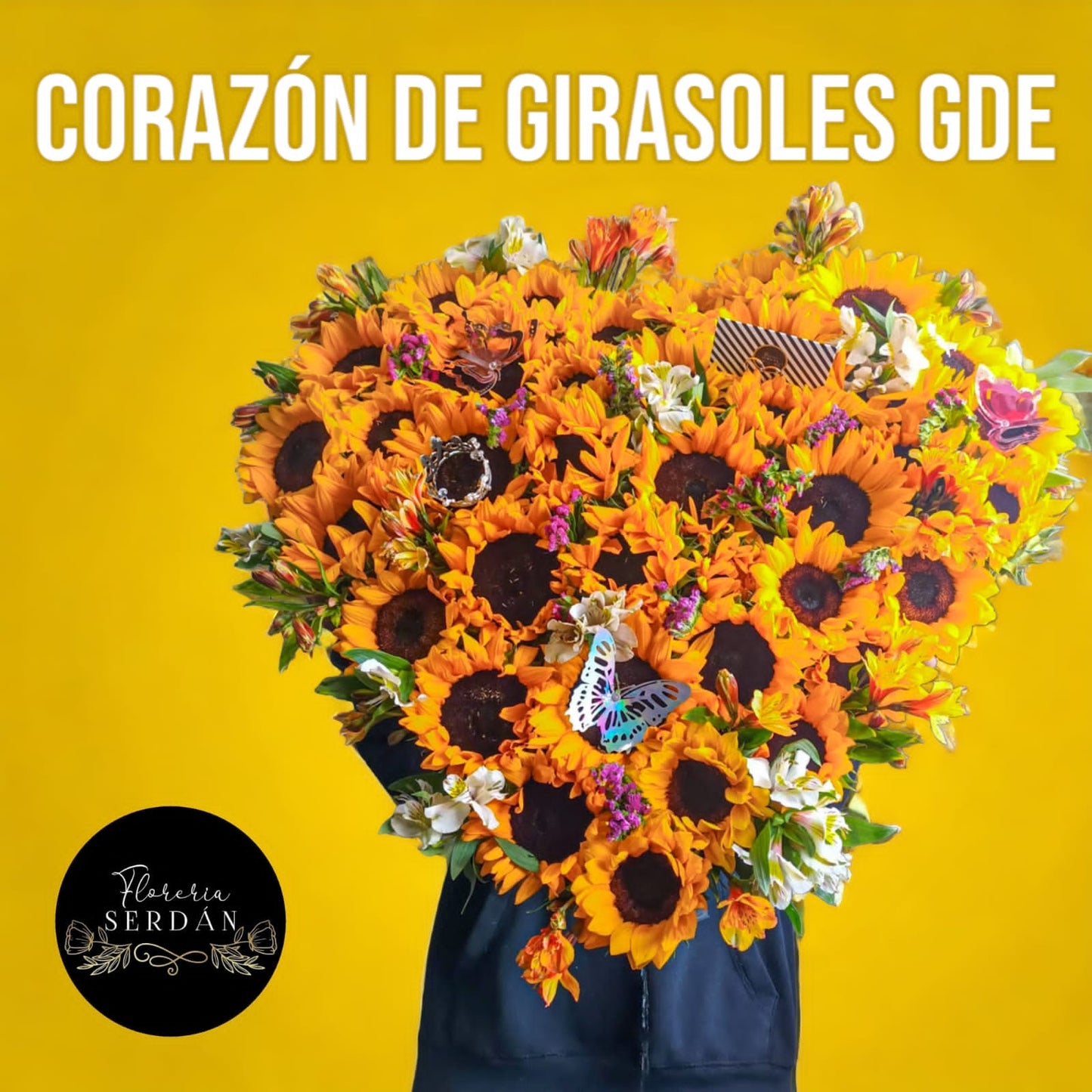 Corazón grande de girasoles